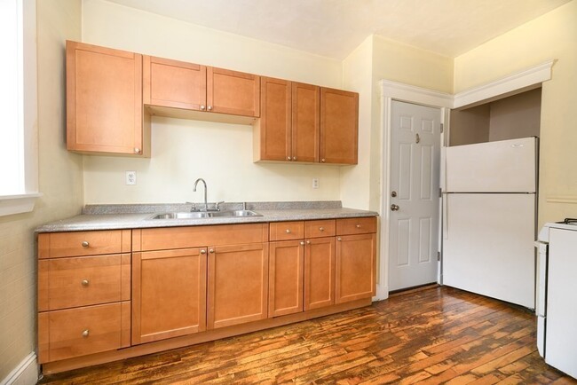 Primary Photo - 473 Broadway