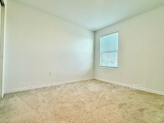 Building Photo - 646 Teviot Rd