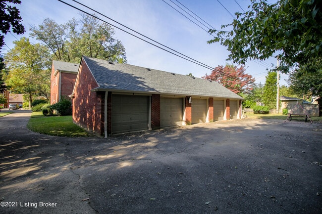 Building Photo - 1907 Lauderdale Rd