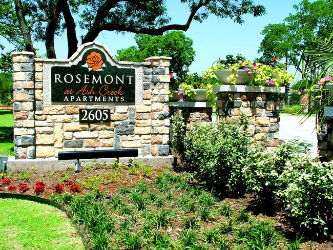 Building Photo - Rosemont at Ash Creek