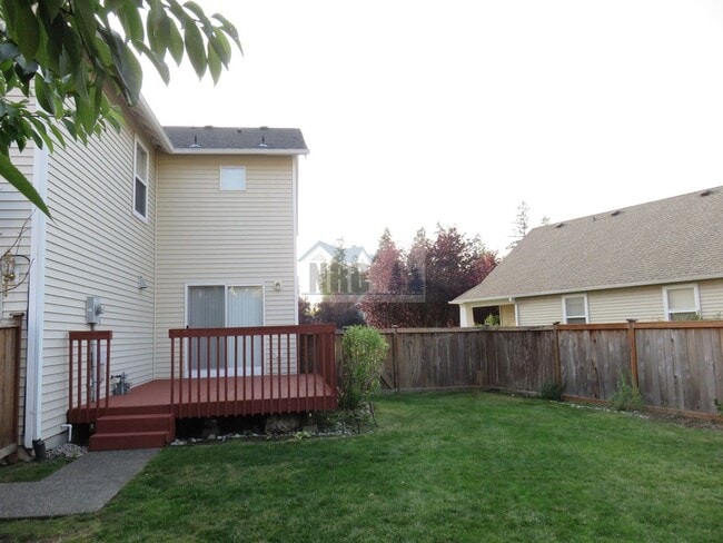 Building Photo - Stunning House in Dupont! $500.00 off 1 Month of Rent!