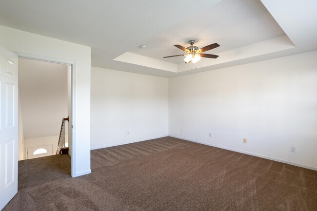 Building Photo - 2418 Northampton Dr