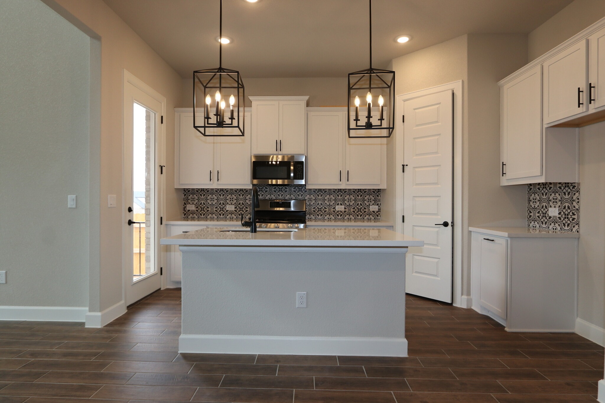 Kitchen - 11802 Hurricane Haze Dr