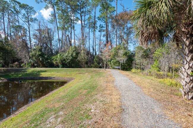 Building Photo - 35 Vista Oaks Ln
