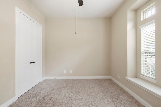 Building Photo - 25235 Denton Trace Dr