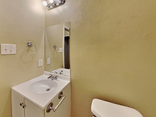 Building Photo - 5402 Sweetwind Ln