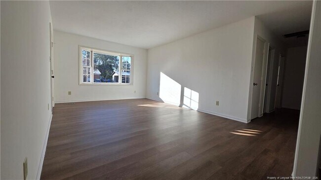 Building Photo - 2808 Player Ave