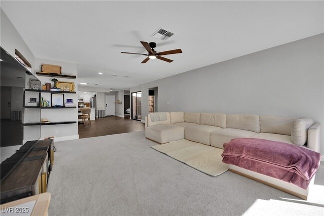 Building Photo - 3959 Salisbury Pl