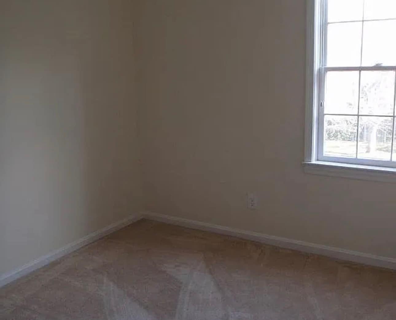 Building Photo - 1331 Chetworth Ct