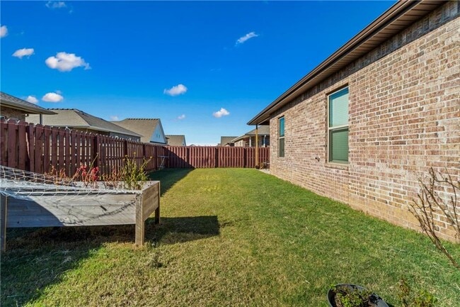 Building Photo - 2061 Periwinkle Pl