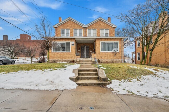 Building Photo - 101-103 E Agnew Avenue