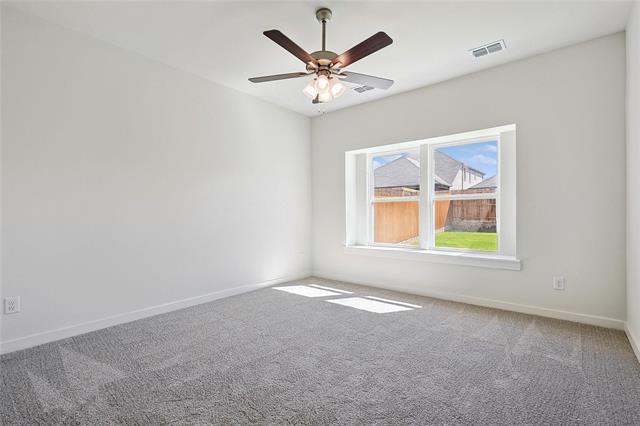 Building Photo - 623 Russell Dr