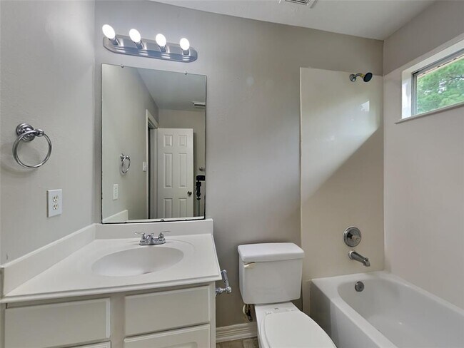 Building Photo - 10834 Golden Sunshine Dr