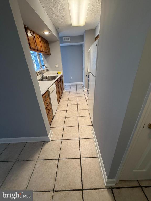 Building Photo - 1401 Sage Ln