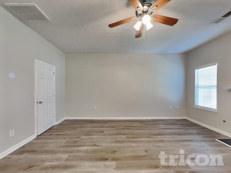 Building Photo - 2615 Patriots Rd