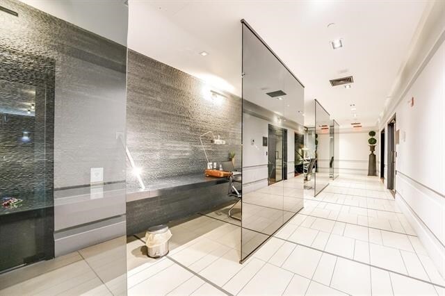 Building Photo - 88 Morgan St