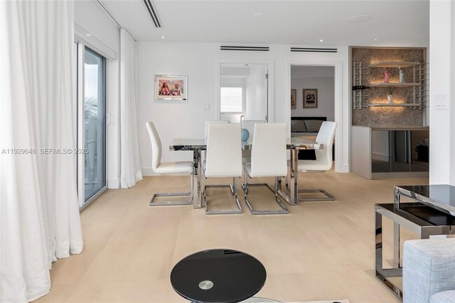 Building Photo - 325 Ocean Dr