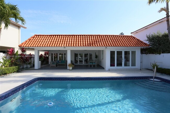 Building Photo - 1380 Stillwater Dr