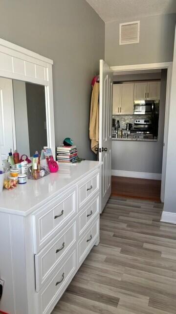 Building Photo - 9901 Baywinds Blvd