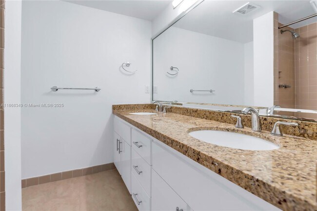 Building Photo - 3827 NE 166th St