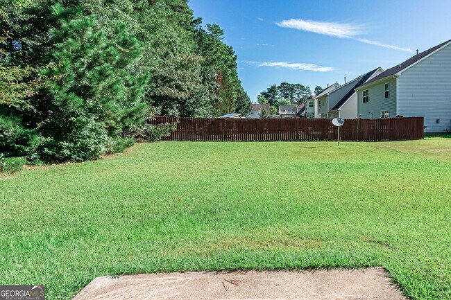 Building Photo - 2 Belmont Park Dr