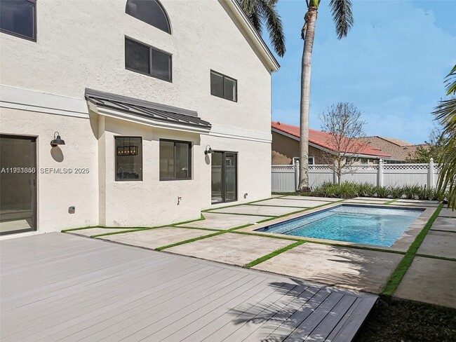 Building Photo - 20160 NW 9th Dr