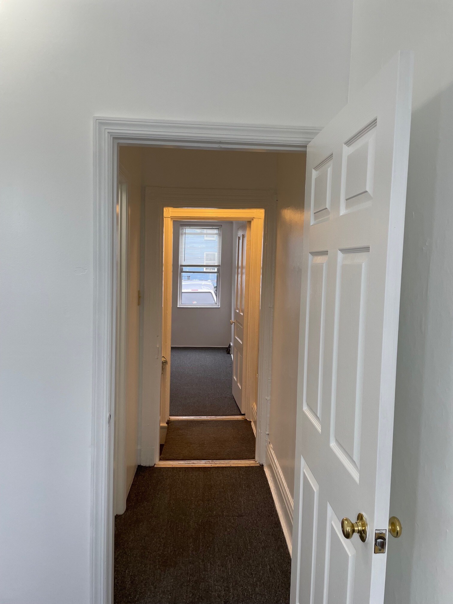 Building Photo - 362 S Bouquet St