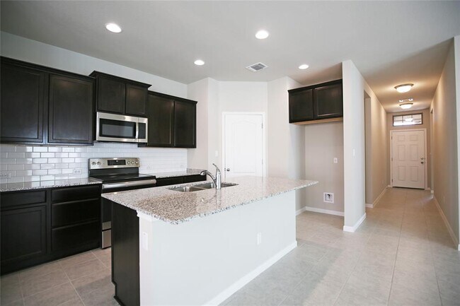 Building Photo - 233 Scenic Hills Cir