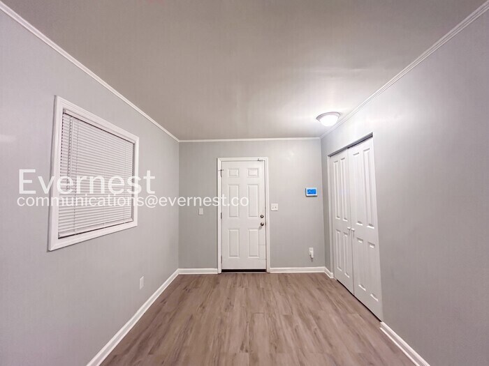 Building Photo - 5267 Joan of Arc Pl