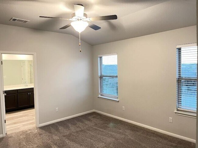 Building Photo - 1629 Dubiel Dr