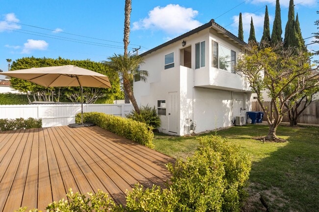 Building Photo - Charming 1 Bed / 1 Bath Detached Unit in P...