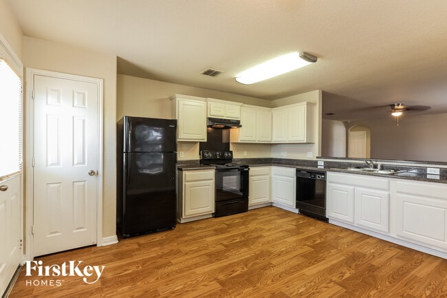 Building Photo - 11227 Pecan Canyon