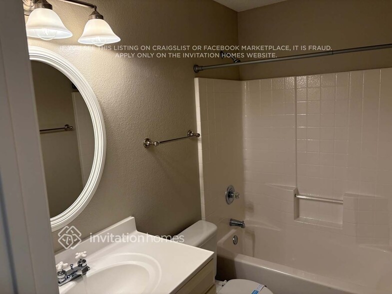 Building Photo - 619 St Eric Dr