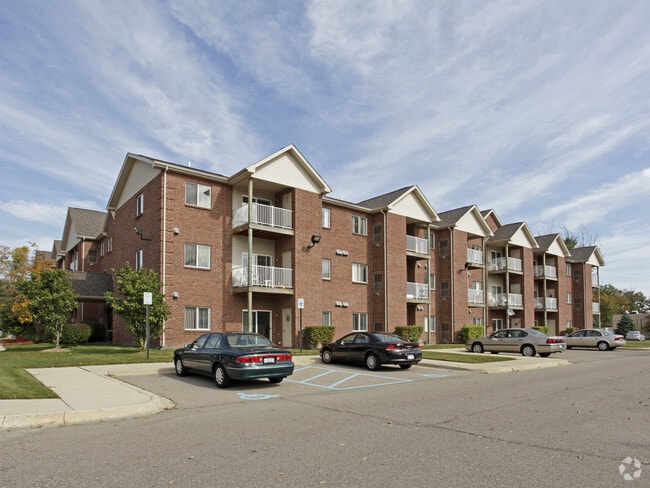 Primary Photo - The Villages-Hickory Pointe