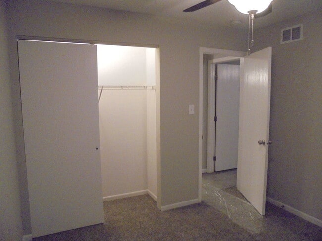 Building Photo - 3414 Cathy Dr