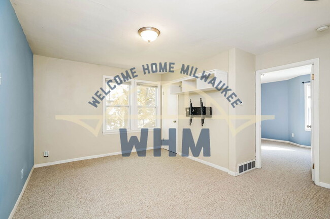 Building Photo - 7124 W Moltke Ave