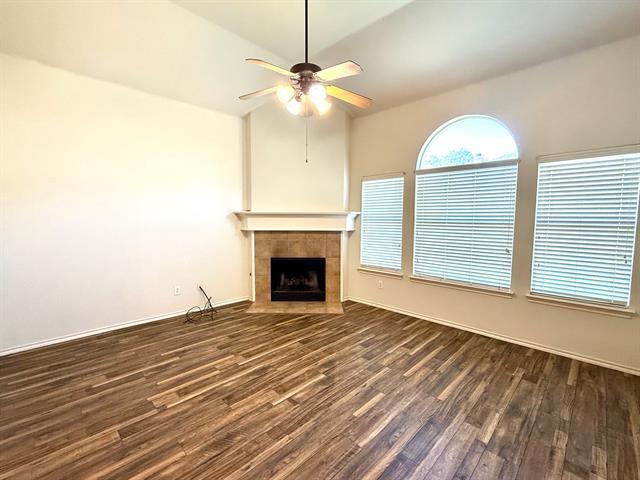 Building Photo - 9200 Clearview Dr
