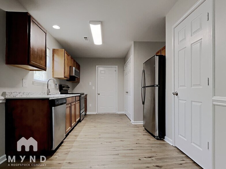 Building Photo - 2536 Reid Oaks Dr