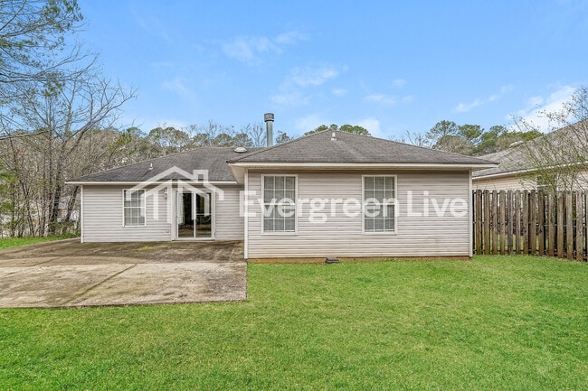 Building Photo - 2027 Townhouse Ln