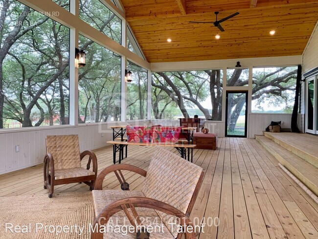 Building Photo - 4 br, 3 bath House - 1227 Deer Run Rd