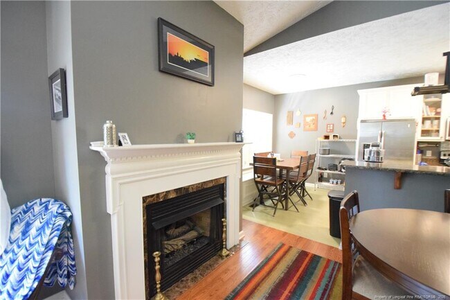 Building Photo - 187 Lakewind Ct