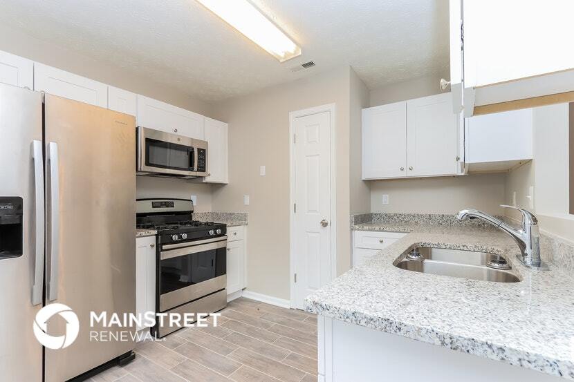 Building Photo - 330 Fallview Dr