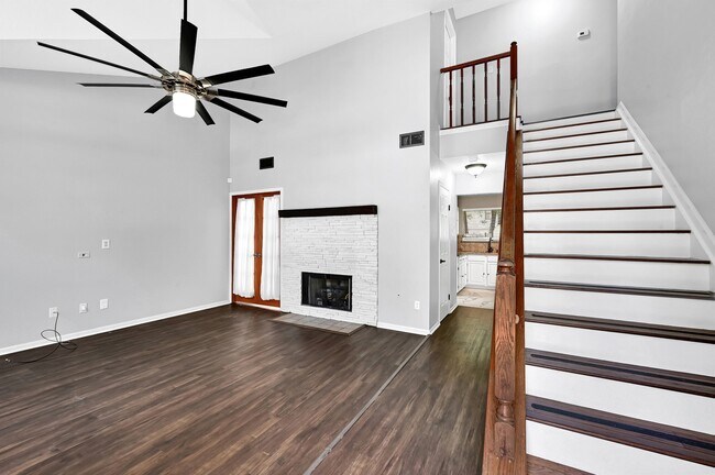 Building Photo - 4919 Dobbin Springs Ln