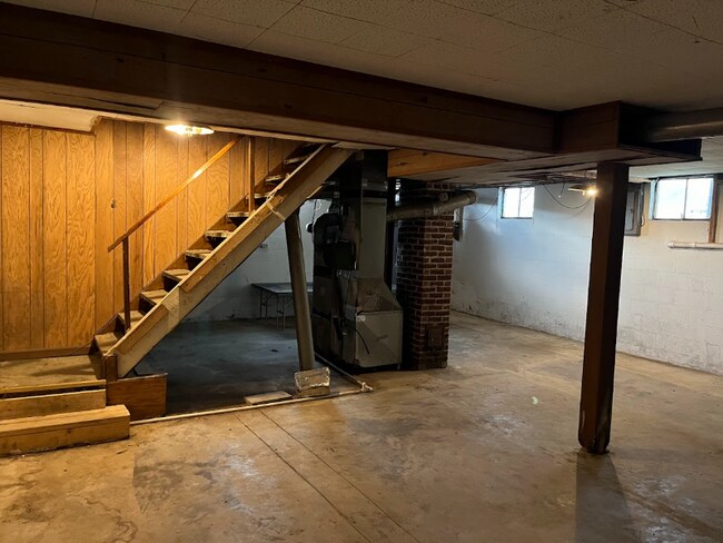 Building Photo - 1322 Emery Xing Rd