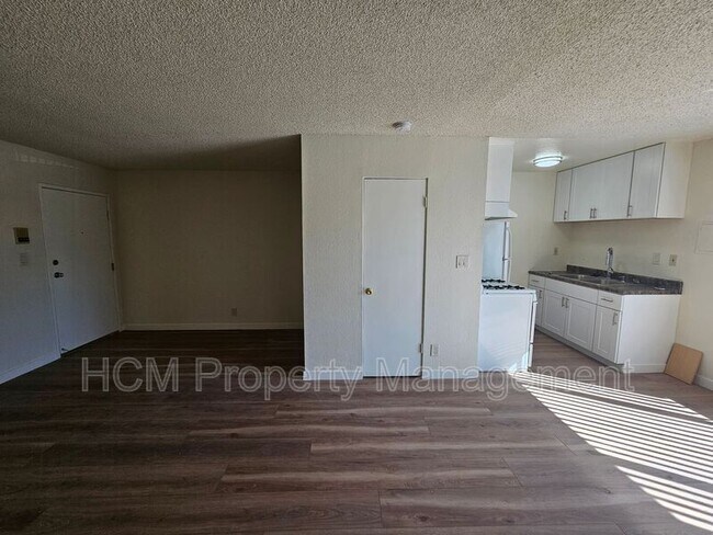 Building Photo - 11450 Calvert St