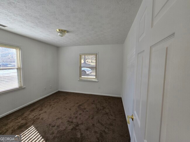 Building Photo - 170 Port Antonio Ct SW