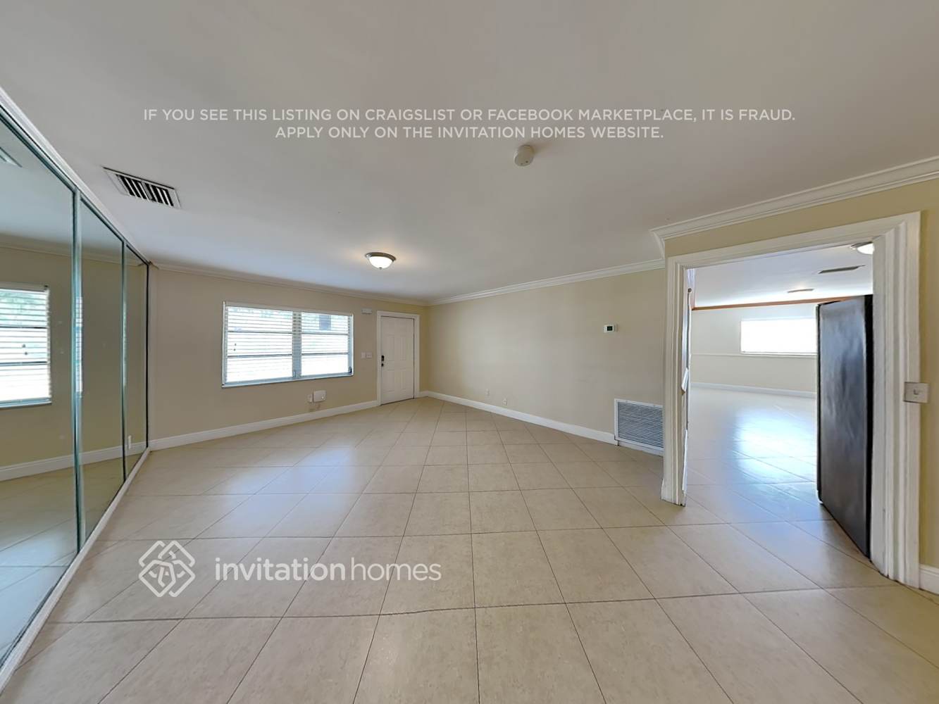 Building Photo - 10825 Jennifer Ln