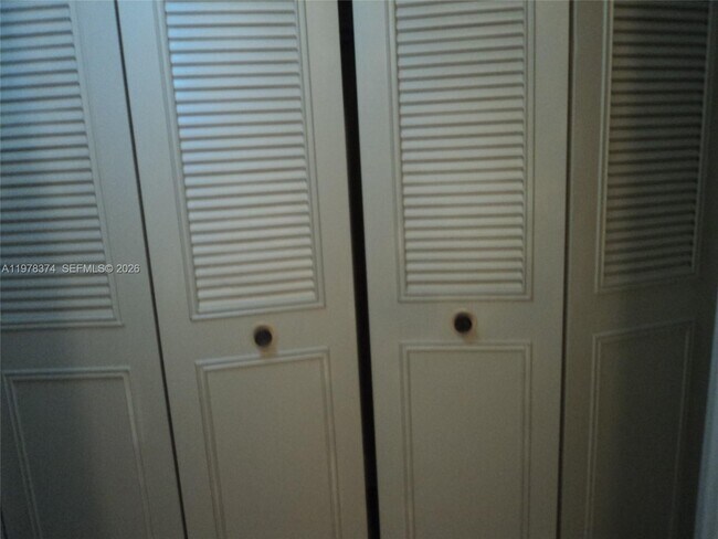 Building Photo - 1301 NE 7th St