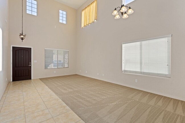 Building Photo - Gorgeous 4 Bedroom Home in Phoenix!