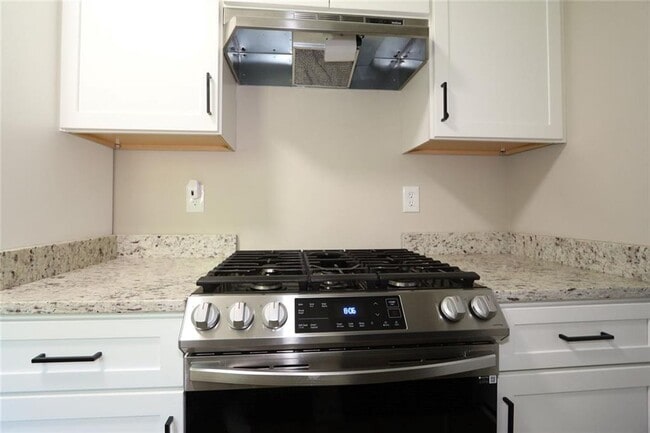 Building Photo - 3572 Orbit Ct
